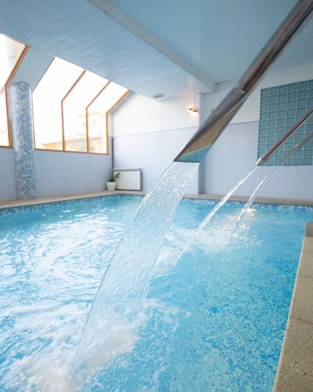 Piscina climatizada - Hotel Xauen Montanejos